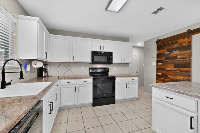 1524 Quails Nest Drive, Fort Worth, TX 76177