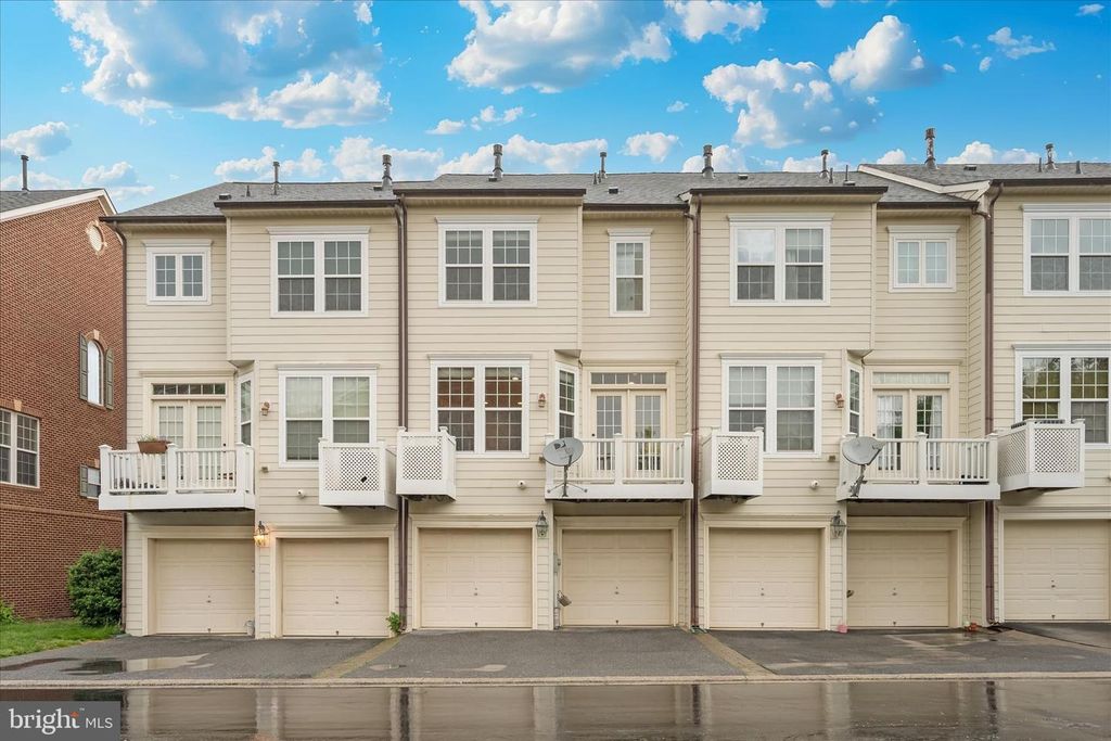 Image 56 of property listing at 9070 MCPHERSON ST, Frederick, MD 21704