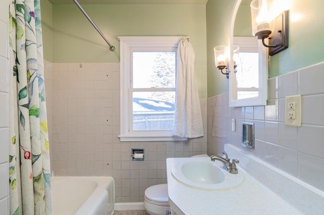 155 Conver Street, West Saint Paul, MN 55118