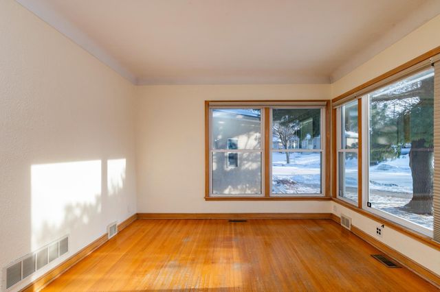 155 Conver Street, West Saint Paul, MN 55118