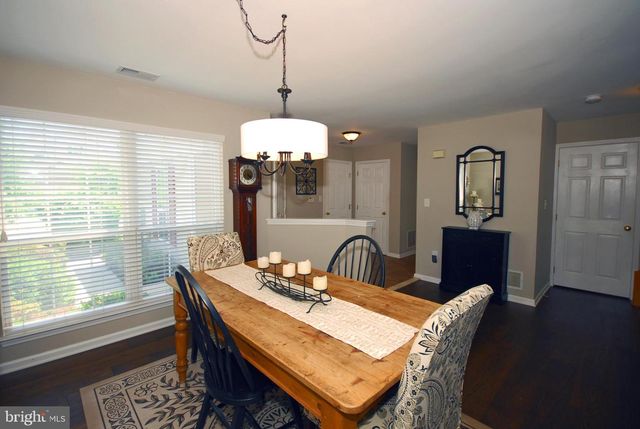 221 COLT ST, Pennington, NJ 08534