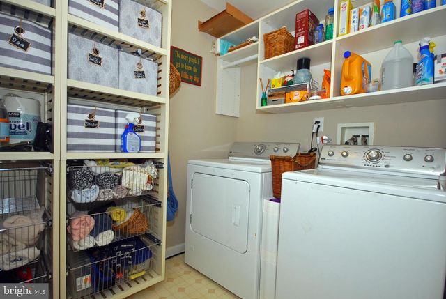221 COLT ST, Pennington, NJ 08534