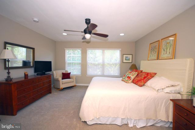 221 COLT ST, Pennington, NJ 08534