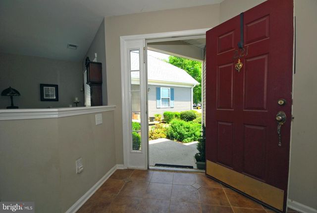 221 COLT ST, Pennington, NJ 08534