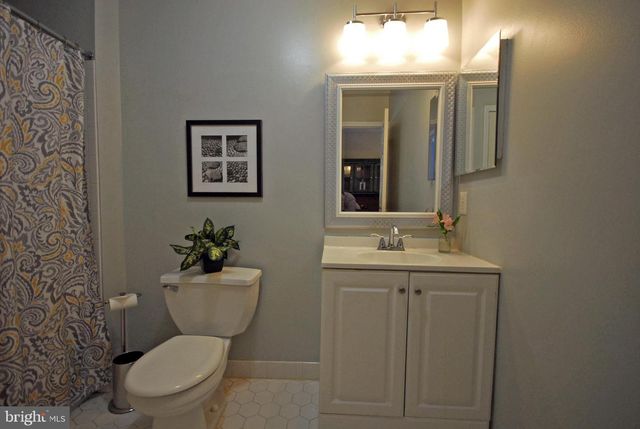 221 COLT ST, Pennington, NJ 08534