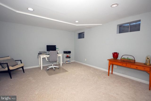 221 COLT ST, Pennington, NJ 08534