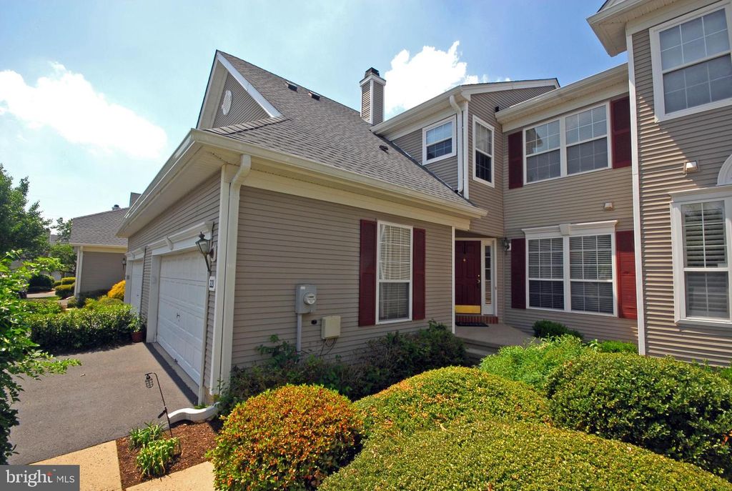 221 COLT ST, Pennington, NJ 08534