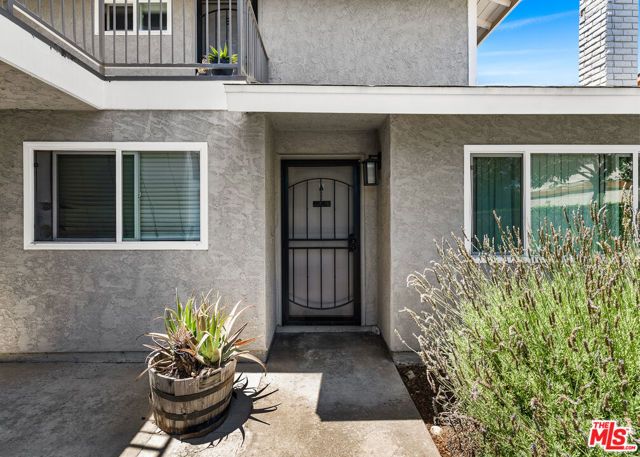 3025 Jeffrey Drive, Costa Mesa, CA 92626