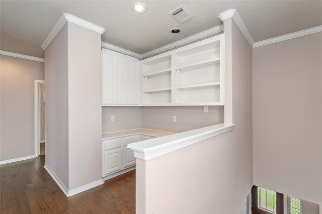 3210 W Park At Beverly Hills, Houston, TX 77057