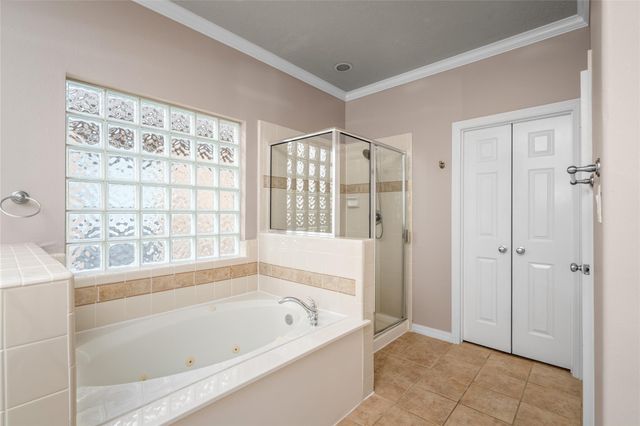 3210 W Park At Beverly Hills, Houston, TX 77057