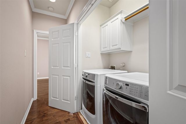 3210 W Park At Beverly Hills, Houston, TX 77057