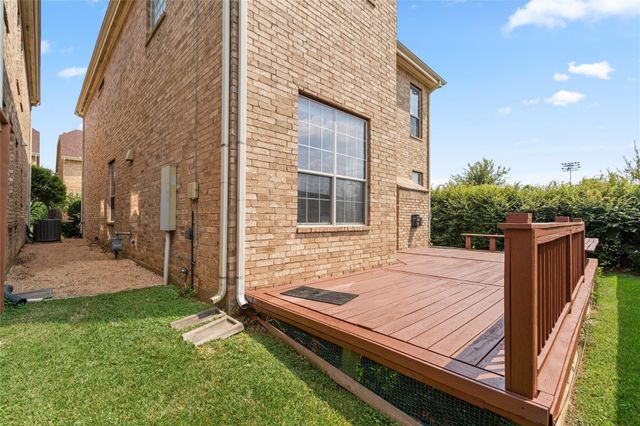 3210 W Park At Beverly Hills, Houston, TX 77057