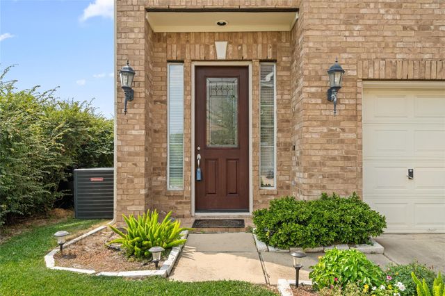 3210 W Park At Beverly Hills, Houston, TX 77057