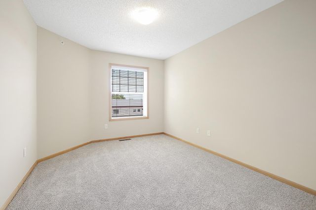 8014 Golden Valley Road, Golden Valley, MN 55427