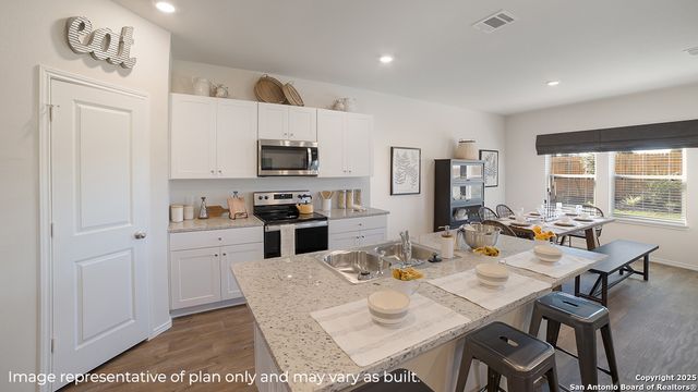 132 Owl Burrow, San Antonio, TX 78253