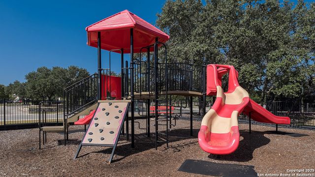 132 Owl Burrow, San Antonio, TX 78253
