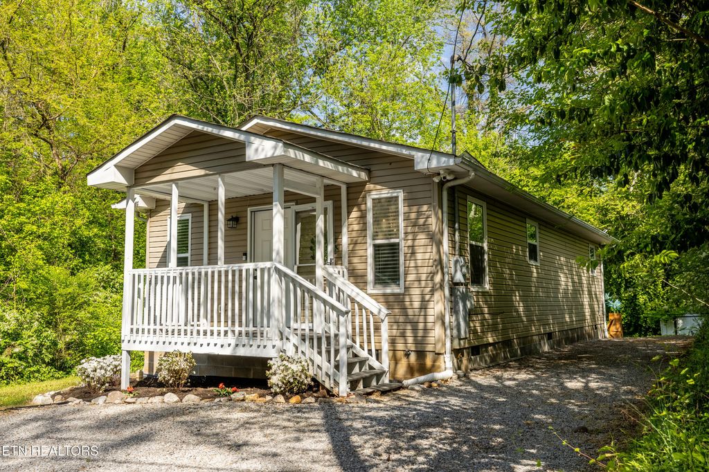 2803 Brooks Ave, Knoxville, TN 37914