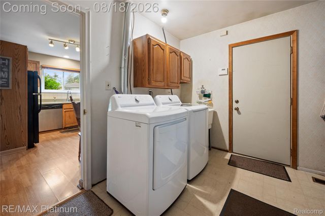 190 N Noble Street N, Milford Village, MI 48381