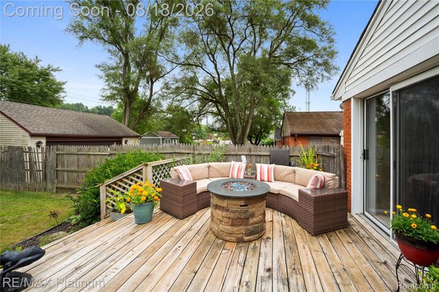 190 N Noble Street N, Milford Village, MI 48381