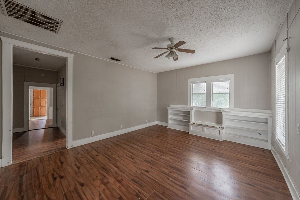 212 N Ruddell Street, Denton, TX 76205 — photo 4