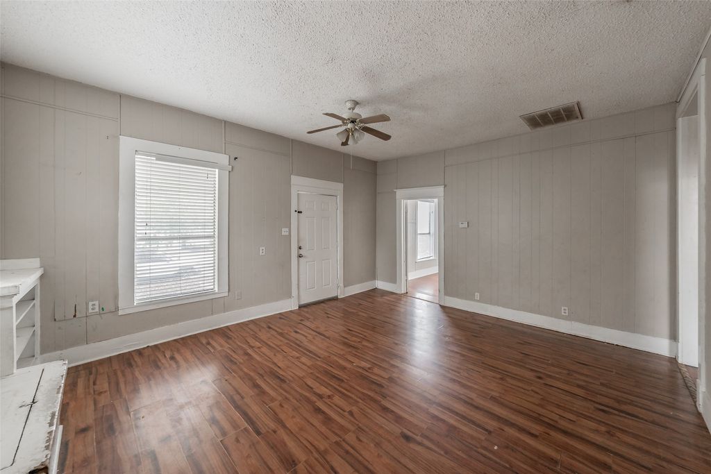 212 N Ruddell Street, Denton, TX 76205 — photo 5