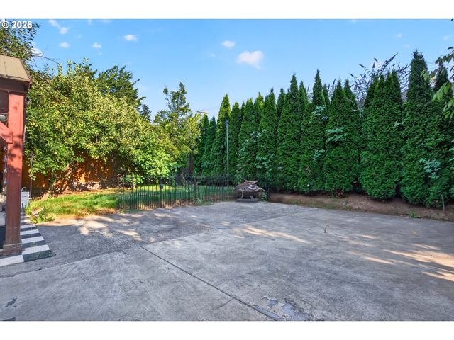 17122 Sw ROOSEVELT St, Sherwood, OR 97140
