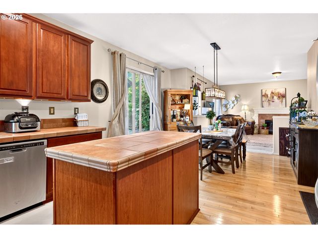 17122 Sw ROOSEVELT St, Sherwood, OR 97140