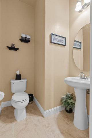 7121 Gladwin Way, Elk Grove, CA 95757