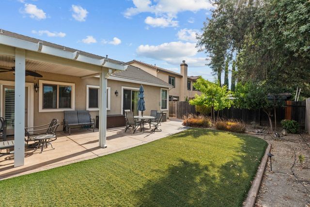 7121 Gladwin Way, Elk Grove, CA 95757