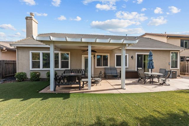 7121 Gladwin Way, Elk Grove, CA 95757