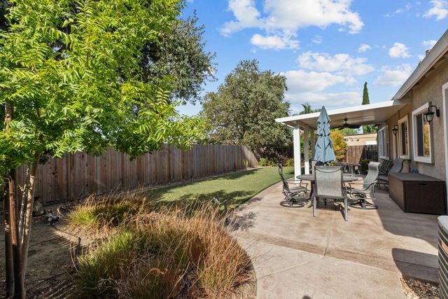 7121 Gladwin Way, Elk Grove, CA 95757