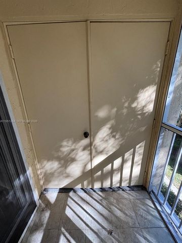 430 S Park Rd 3-303, Hollywood, FL 33021