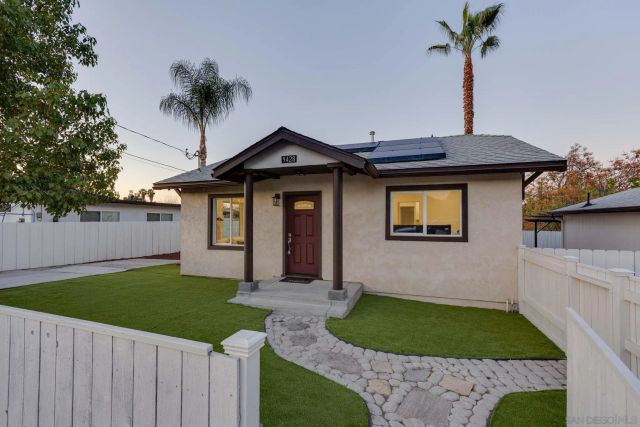 9428 Prospect Ave, Santee, CA 92071