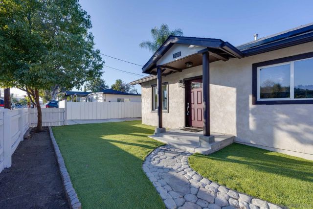 9428 Prospect Ave, Santee, CA 92071