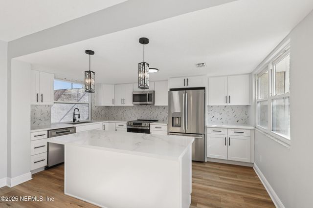 3431 WAVERLY DOCK Road, Jacksonville, FL 32223