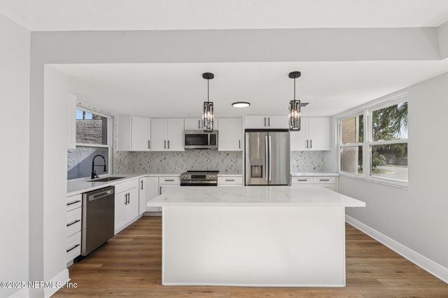 3431 WAVERLY DOCK Road, Jacksonville, FL 32223