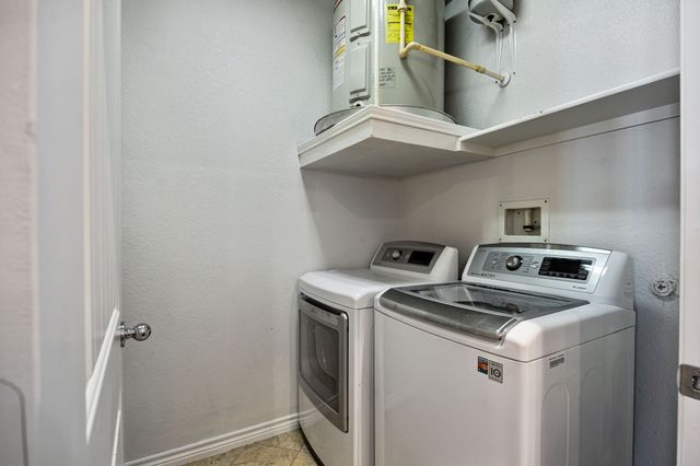 950 Henderson Street 1104, Fort Worth, TX 76102