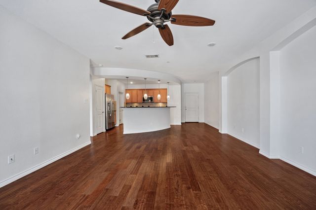 950 Henderson Street 1104, Fort Worth, TX 76102