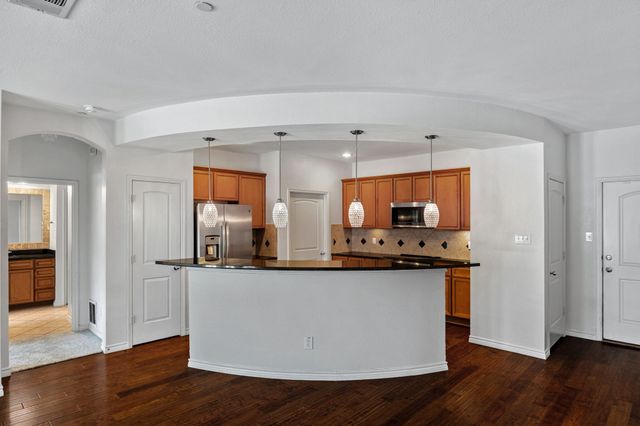 950 Henderson Street 1104, Fort Worth, TX 76102