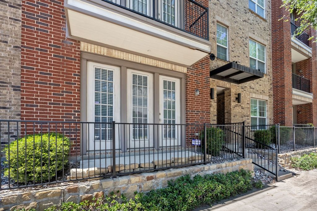 950 Henderson Street 1104, Fort Worth, TX 76102