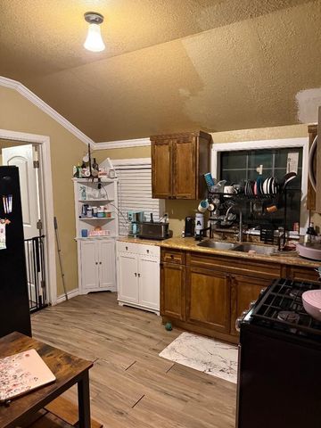 138 Shady Lane, West Columbia, TX 77486