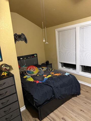 138 Shady Lane, West Columbia, TX 77486