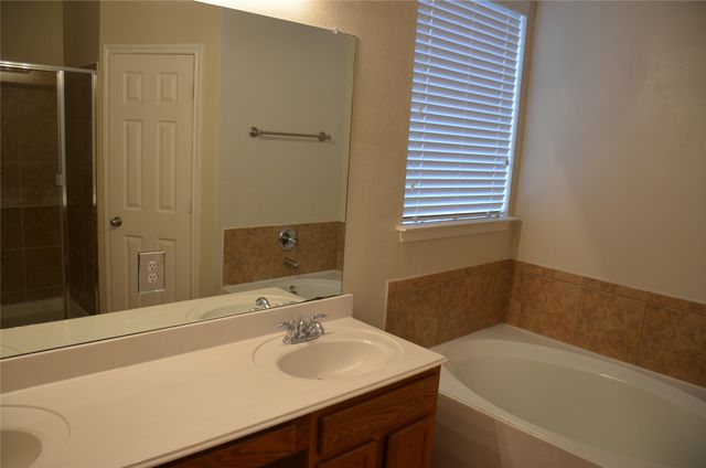 3305 Ocean Drive, Denton, TX 76210