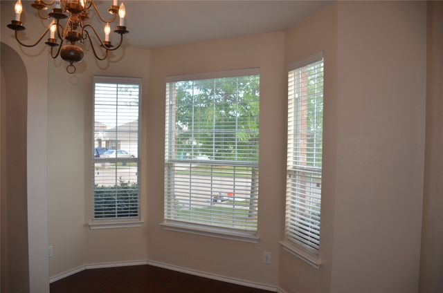 3305 Ocean Drive, Denton, TX 76210