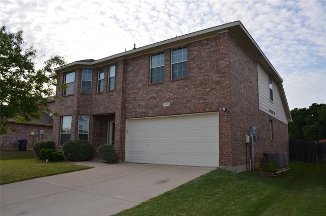 3305 Ocean Drive, Denton, TX 76210