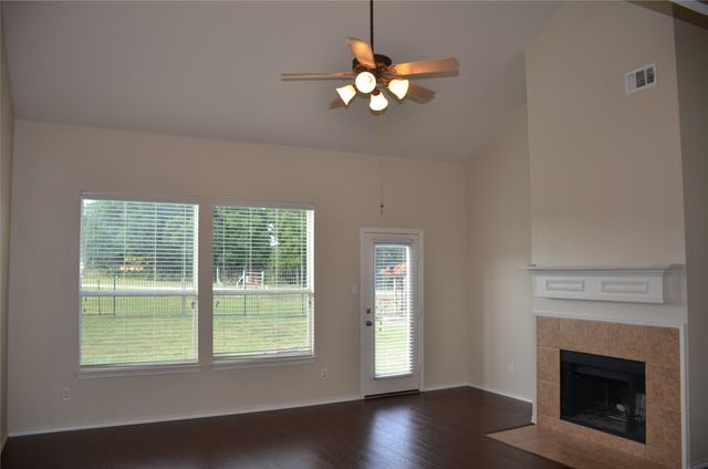 3305 Ocean Drive, Denton, TX 76210