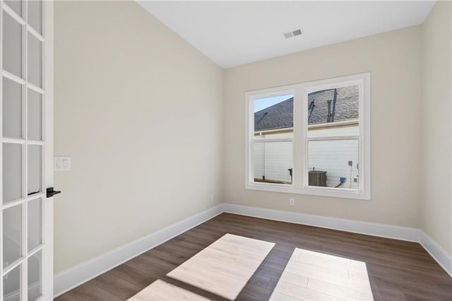 220 Vinca Circle NW, Kennesaw, GA 30144