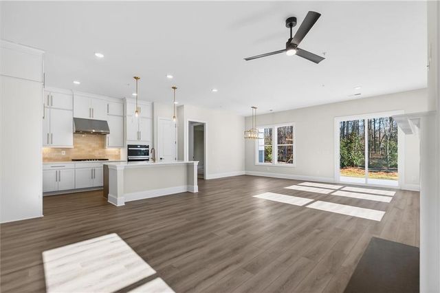 220 Vinca Circle NW, Kennesaw, GA 30144