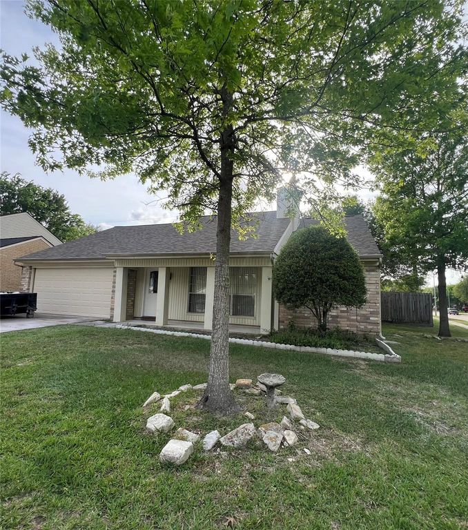 9515 Barnhart Lane, Houston, TX 77065