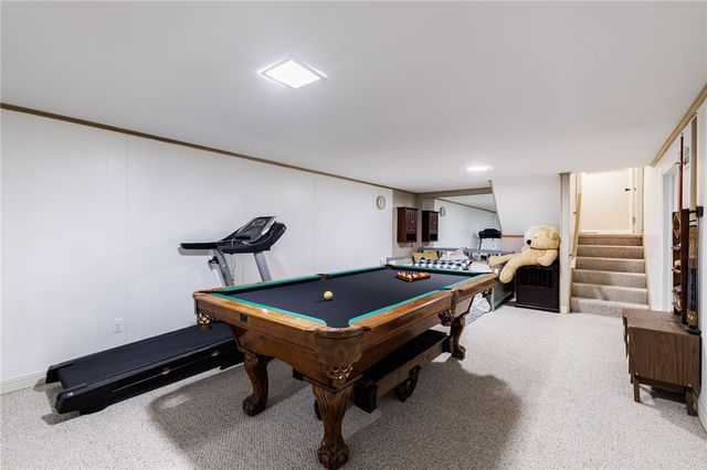 16 Whitecliff Drive, Pittsford, NY 14534